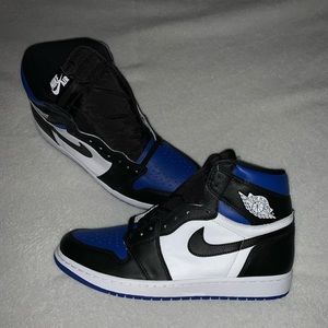 (SOLD) Air Jordan 1 High OG “Royal Toe”